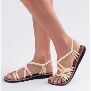 Plaka Palm Leaf Sandals Ivory NWOT